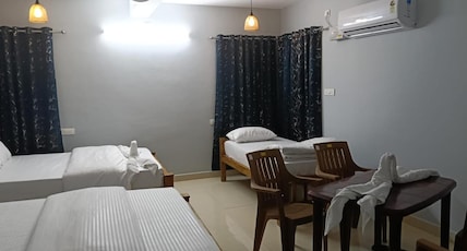 Malpe Karthik Homestay Room Type - Deluxe NON AC Room