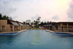 Relax Resort