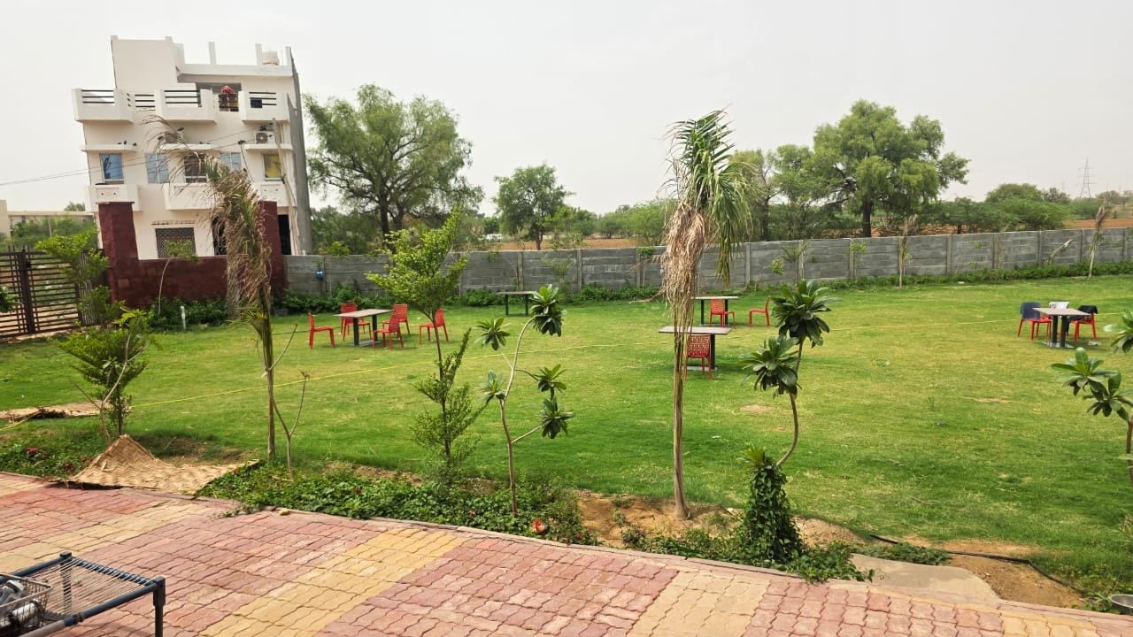 Prem Villas Hotel - Tap to explore photos