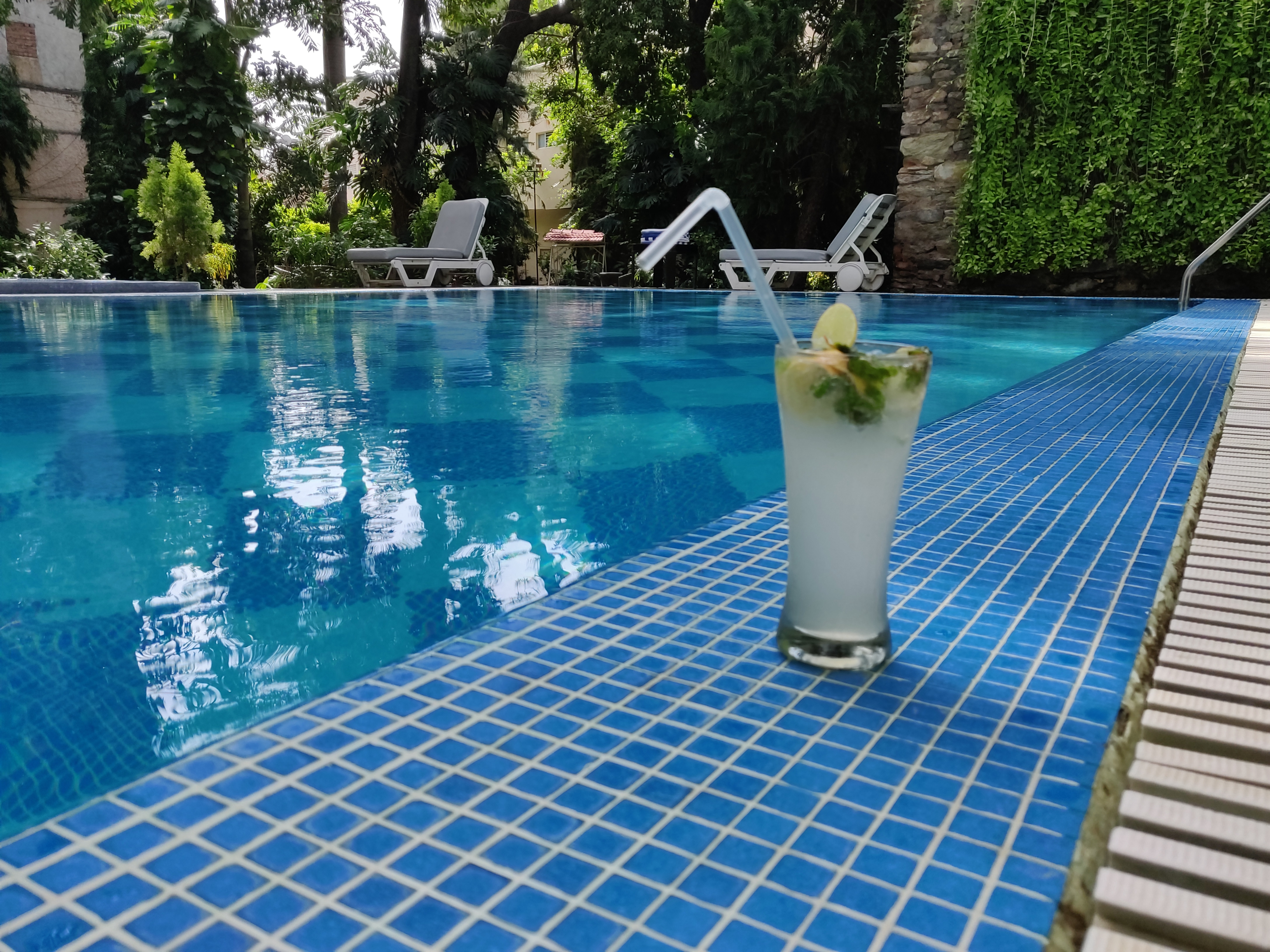 Rajdarshan - A Lake View Hotel - Tap to explore photos
