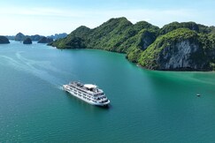 Paradise Grand Cruise