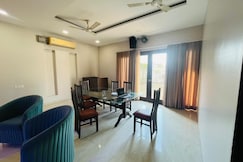 RoseWood By The Gardenias