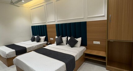 Hotel Divya Regency Near golden Temple Room Type - Family Four Bed room