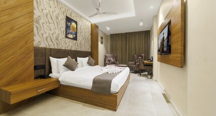 Hotel Golden Peacock - 5min From Har Ki Pauri Room Type - EXECUTIVE ROOM