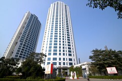 Luxury Flat near Westin CCU BBCC Sec V Ecopark