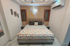 The Welcome Cottage | Spacious 1BHK Apartment in East of Kailash