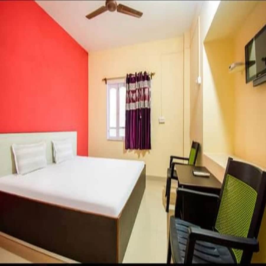 New Balaka's Guest House - Tap to explore photos