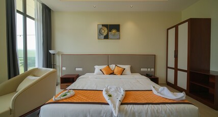 LAKE BREEZE RESORT Room Type - THe Cozy Cornes