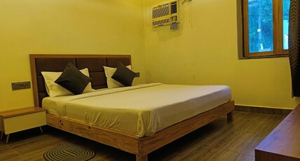 Good Vibes Guest house Room Type - Deluxe Room