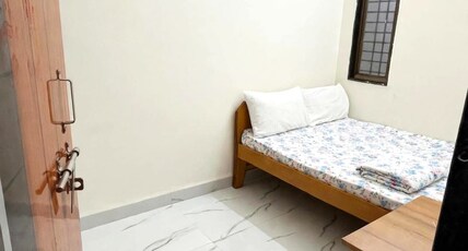 Hotel Madhav Bhakta Nivas Room Type - Single Room Non Ac No 2