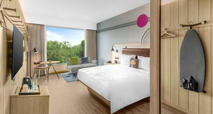 Moxy Bengaluru Airport Prestige Tech Cloud By Marriott Room Type - Moxy Executive Queen