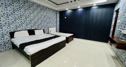 Elite Stay Inn Room Type - Budget Luxury Twin Bed Room in Gomti Nagar Lucknow | Near Patrakarpuram