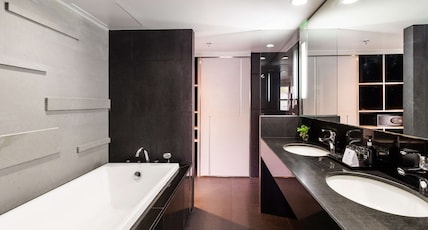 Best Western Sukhumvit 20 Room Type - Suite-1 King Bed, Non-Smoking, Work Desk, Safety Box, Wi-Fi, Bathtub Best Western Sukhumvit 20 Room Type - Suite-1 King Bed, Non-Smoking, Work Desk, Safety Box, Wi-Fi, Bathtub