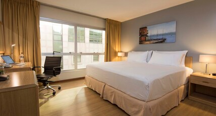 Holiday Inn MONTEVIDEO Room Type - 1 King Suite
