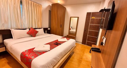 Hotel Paradise Green's Room Type - Deluxe Non AC Hotel Paradise Green's Room Type - Deluxe Non AC