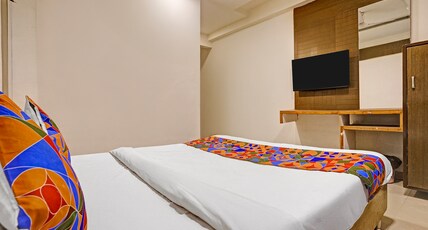 FabHotel Mid Way Room Type - Deluxe Room
