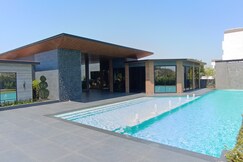 Villa Ibiza by Baywatch Stayzz