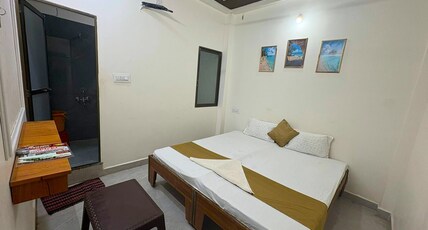 Hotel Tapovan Room Type - Deluxe Room