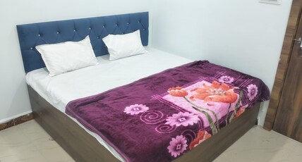 Shubham Guest House Room Type - Room No.104