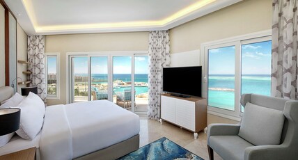 Hilton Hurghada Plaza Room Type - KING BLUE BAY SUITE W VIEW Hilton Hurghada Plaza Room Type - KING BLUE BAY SUITE W VIEW