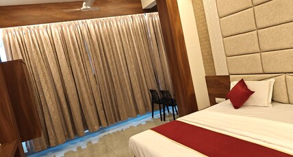 REGENCY EXECUTIVE ROOMS Room Type - Executive Room with bath tub