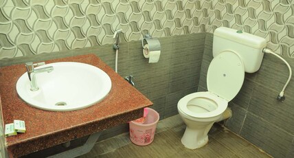 Hotel TamilNadu - Rameswaram Room Type - Suite Room AC