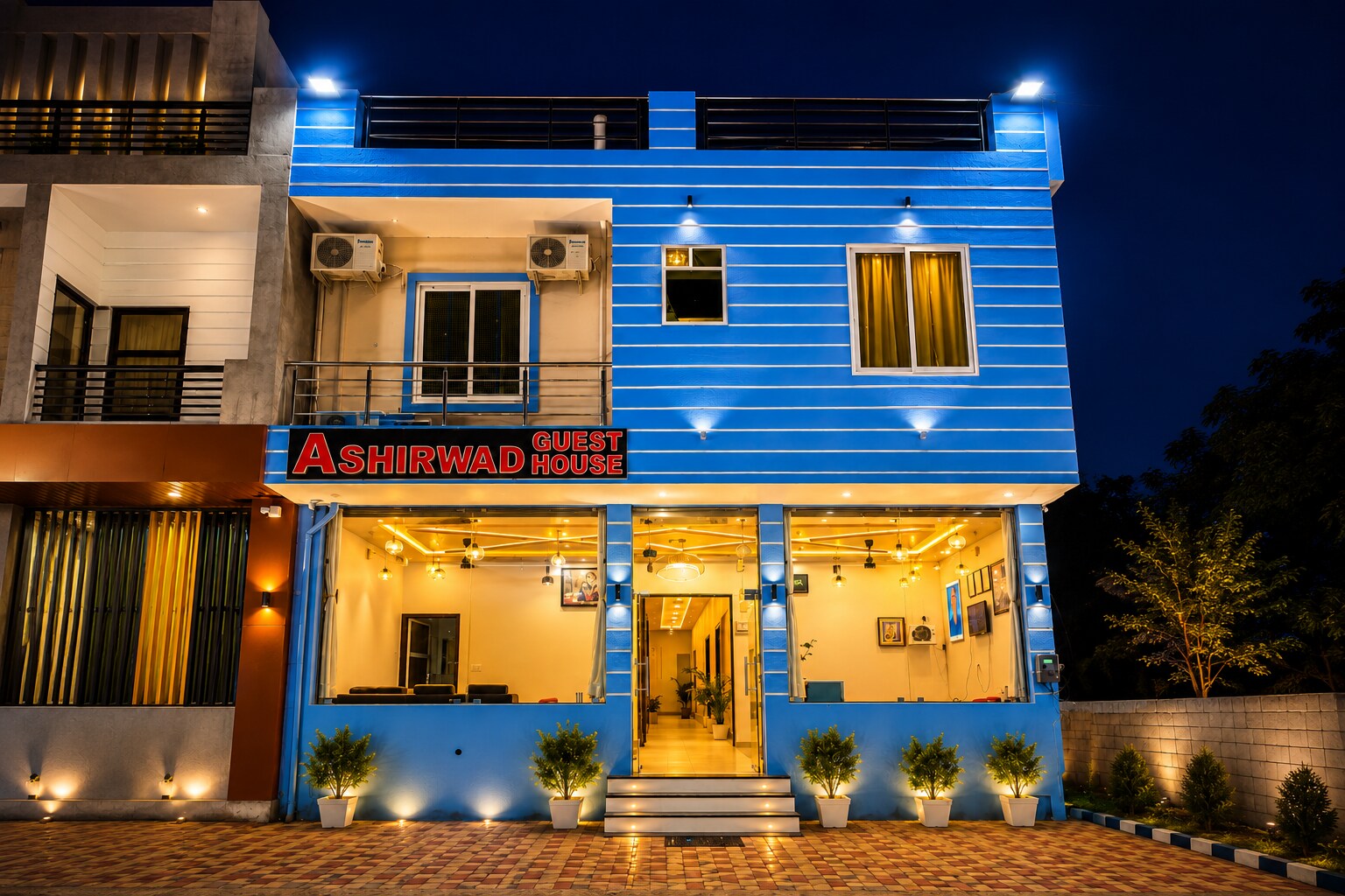 Aashirwaad Guest House - Tap to explore photos