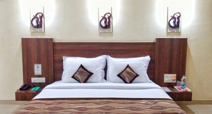 HOTEL VISHAL INTERNATIONAL Room Type - Deluxe Suite
