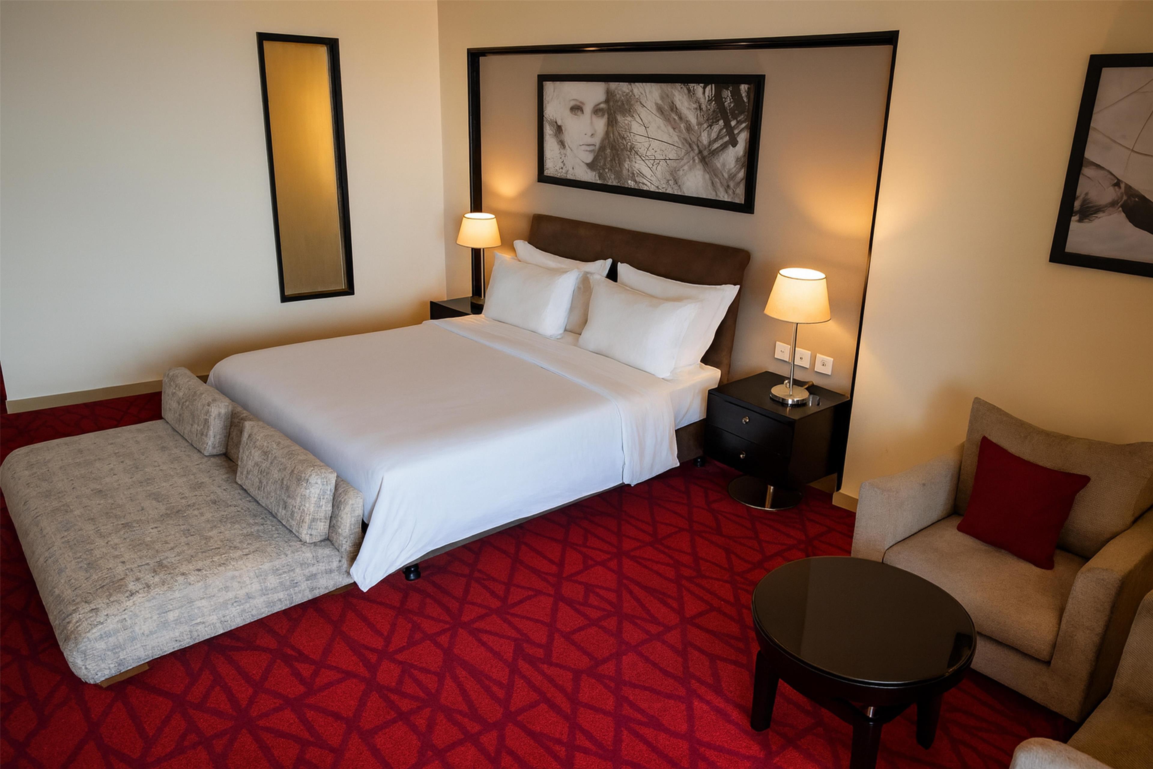 Radisson Blu Hotel & ConventionCenter, Alexandria - Tap to explore photos