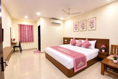 Blue Moon Hotel