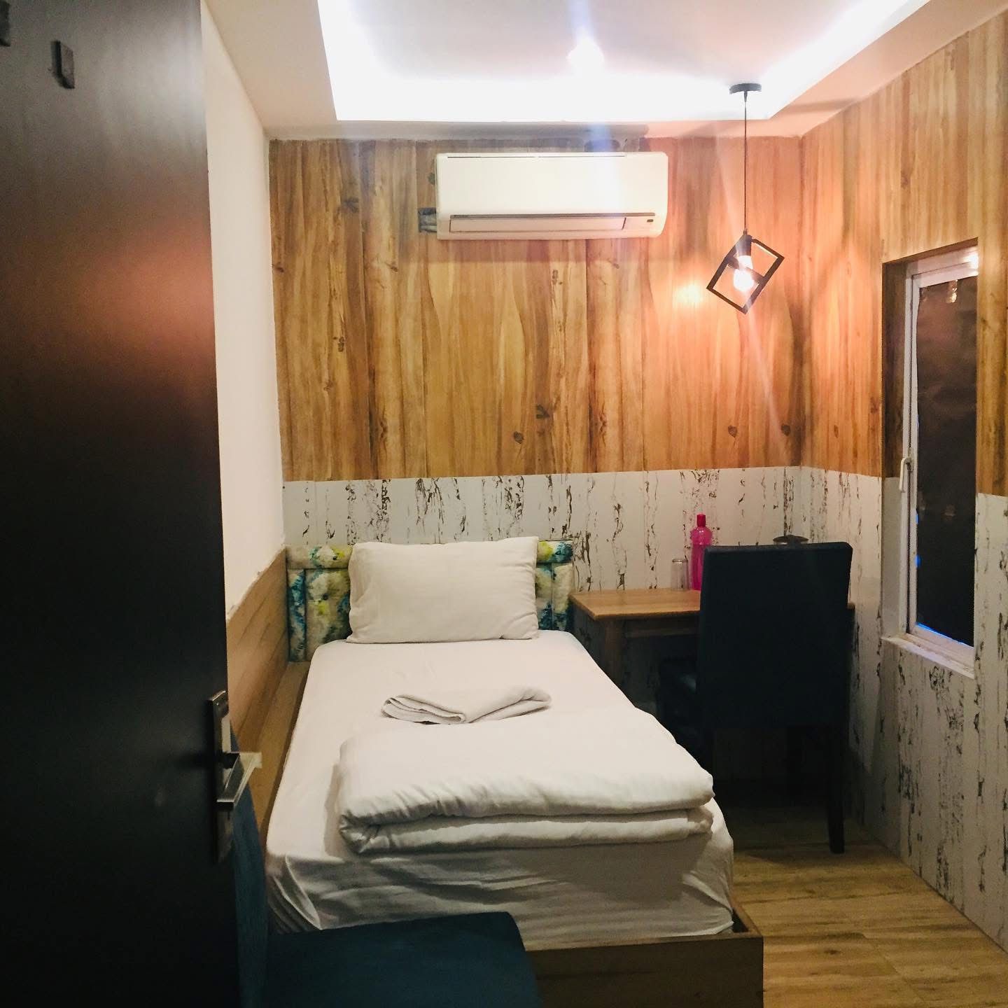 Pod n Beyond Smart Hotel@Sakchi - Tap to explore photos