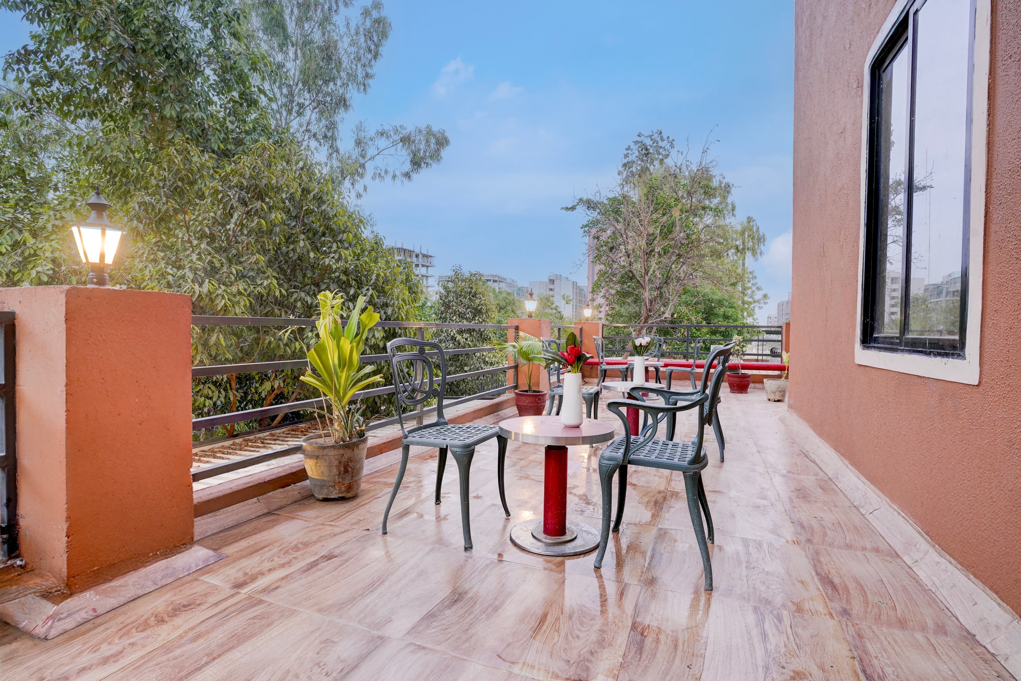 Palette- Siddharth Inn - Tap to explore photos