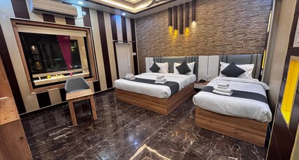 RRR HOTEL Room Type - Family Room