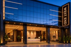 Hotel West End @ Delhi Airport By Luxury Group