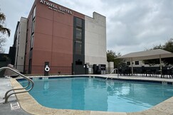 Atwell Suites Austin Airport