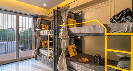The Hosteller Gurgaon Room Type - Bed in 6 Bed Female Dormitory with City View