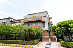 Hotel Oasis One