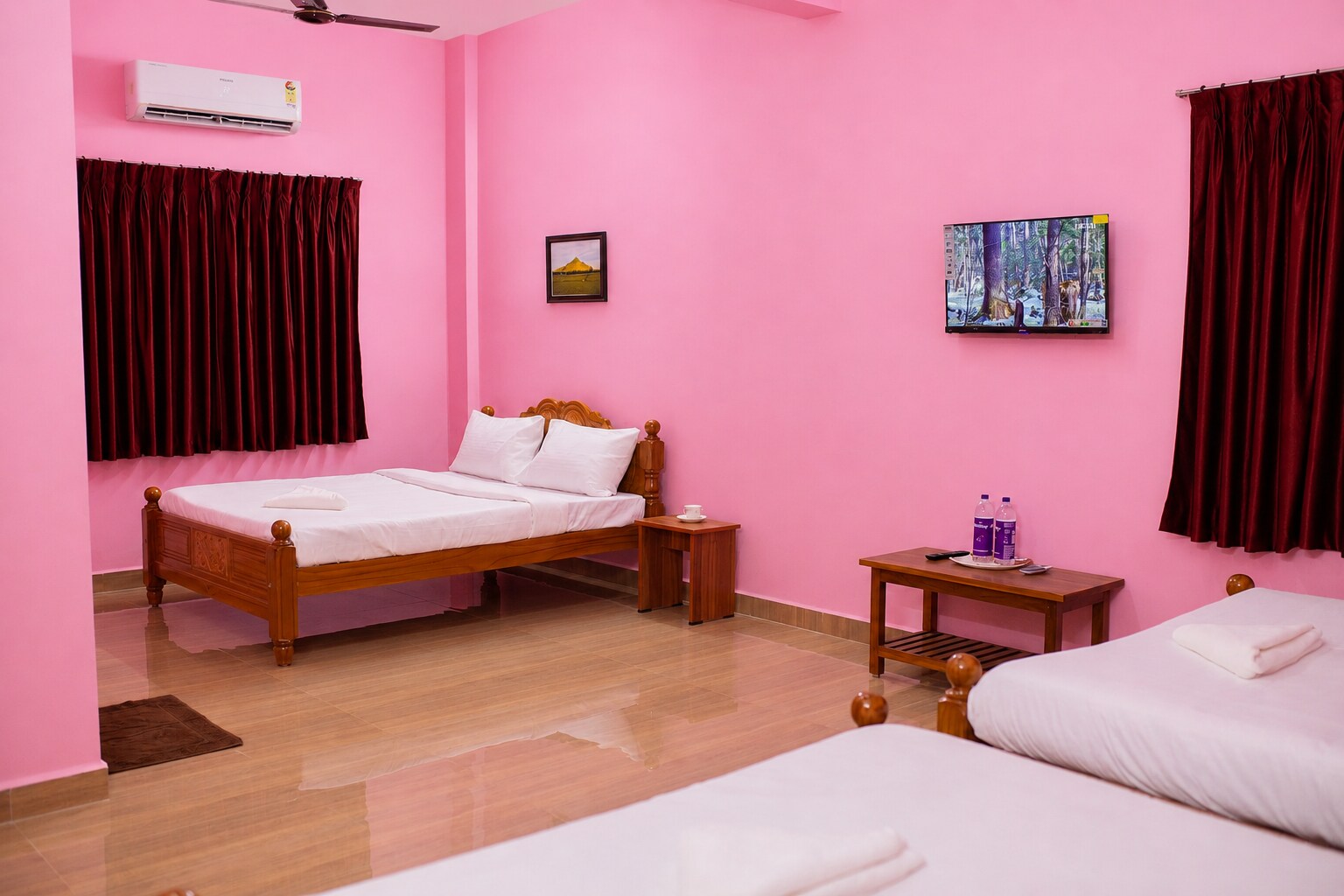 Sri Siva Shankara Inn - Tap to explore photos
