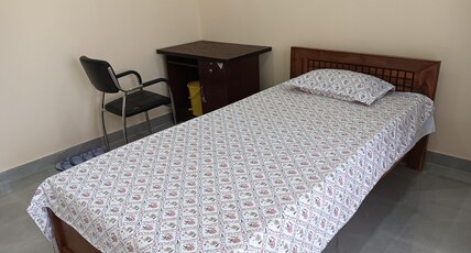 MADHUBAN HOME STAY | 5Min from Airport Room Type - Twin Bed room with balcony F3-1