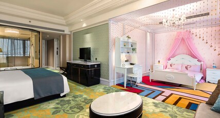InterContinental CHENGDU GLOBAL CENTER Room Type - 1 King 1 Single Premium Kids Theme