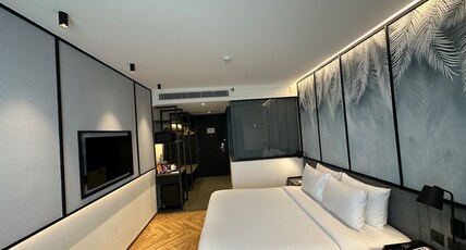 Ramada Encore by Wyndham Ambala Room Type - Accessible King Room