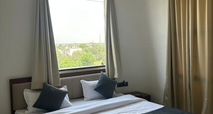 Hotel Shree Niwara Room Type - Deluxe AC Rooms 
