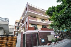 Hotel Sunrise Sector-92