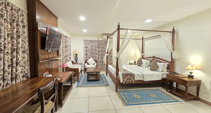 Maru Villa ( Only For Couple and Family ) Room Type - Suite Room