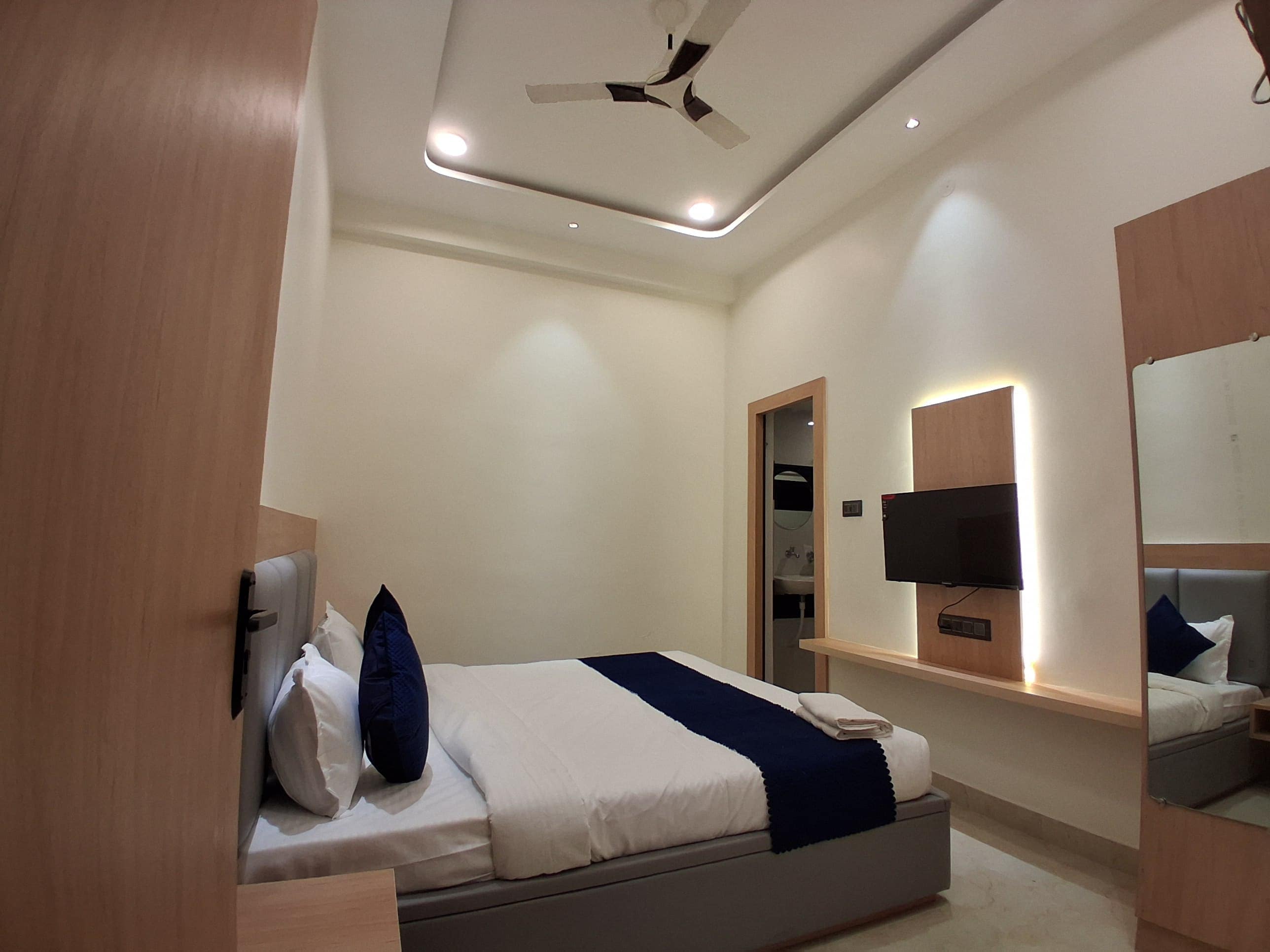 Kailas Residency - Tap to explore photos