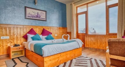 Himalayan Hawks Room Type - Super Deluxe Room
