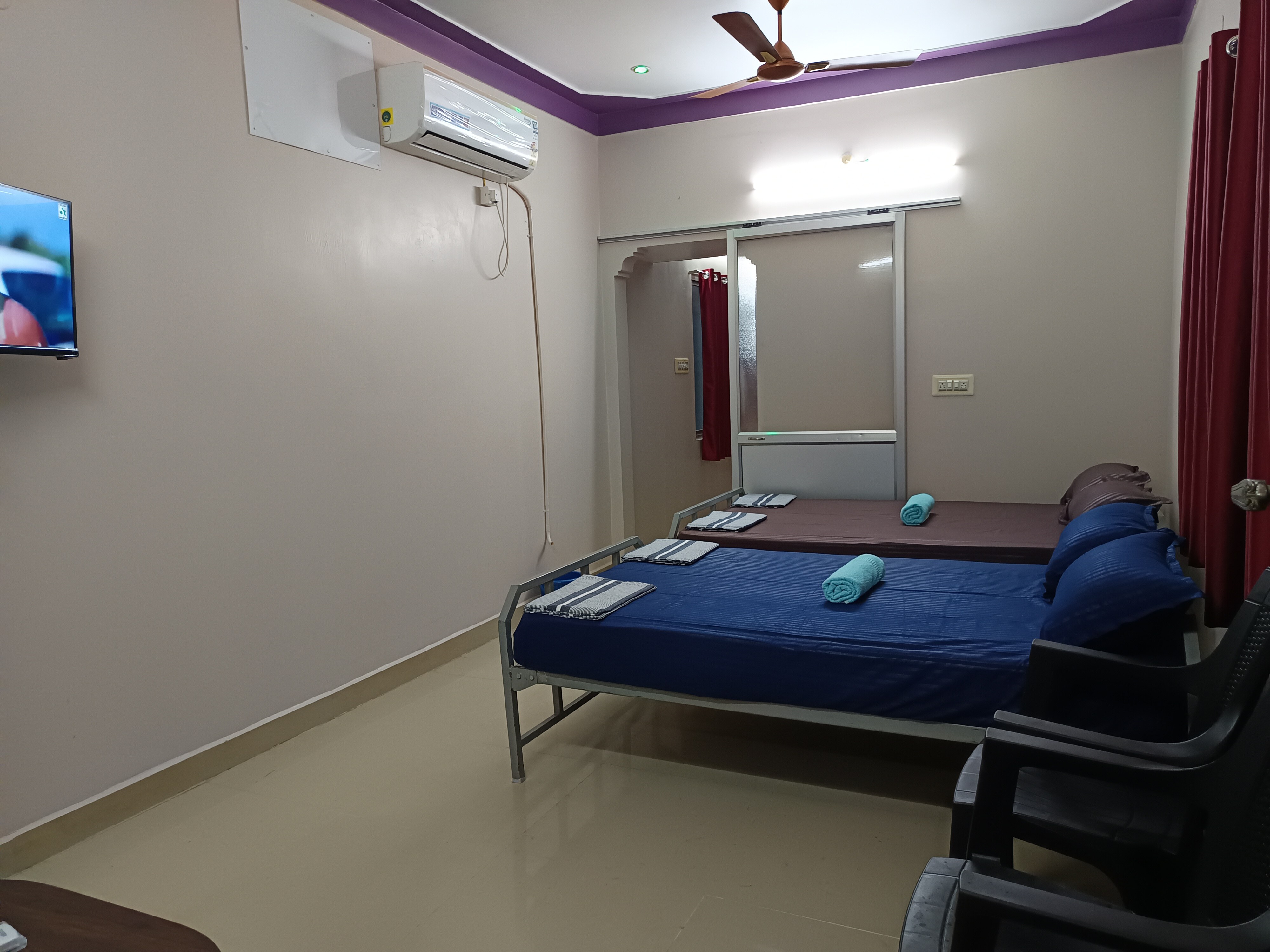 Aalaya Darshan Homestay - Tap to explore photos