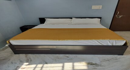 Hungry Island Room Type - Standard Non AC