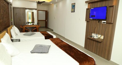 Green Valley Residency Room Type - Deluxe Queen Suite Rooms