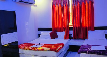 Hanuman Ji Guest house Room Type - Standard Family Room 208